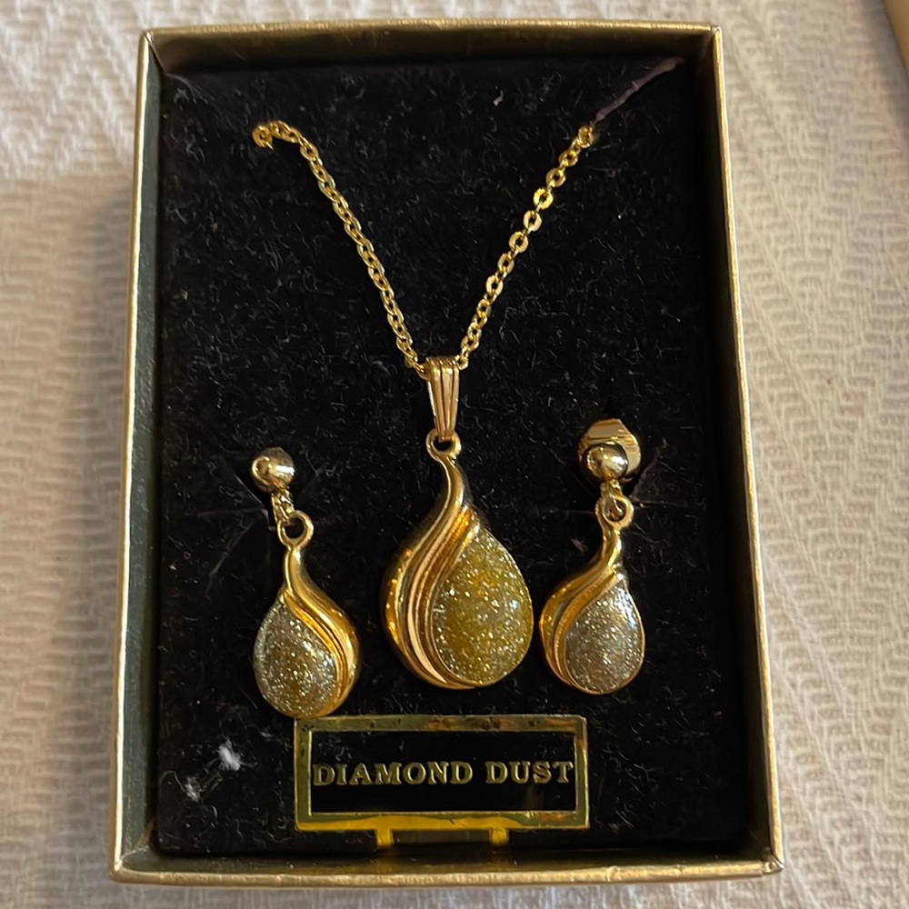Nwot Ronte Of Beverly Hills Jewelry